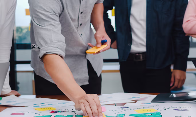 Startup Brand Identity: 7-Step Guide to Build a Strong Brand in 2025