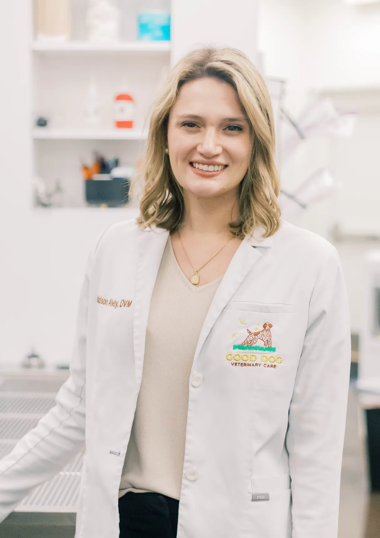 Dr. Madison Alvey headshot
