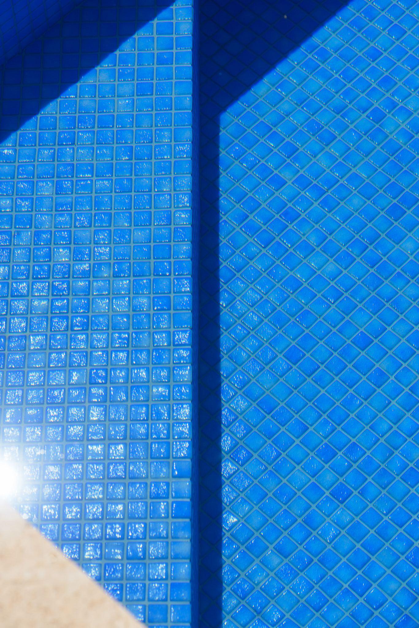 Niebla 05-A deep teal 25mm anti-slip glass mosaic tile by Ezarri