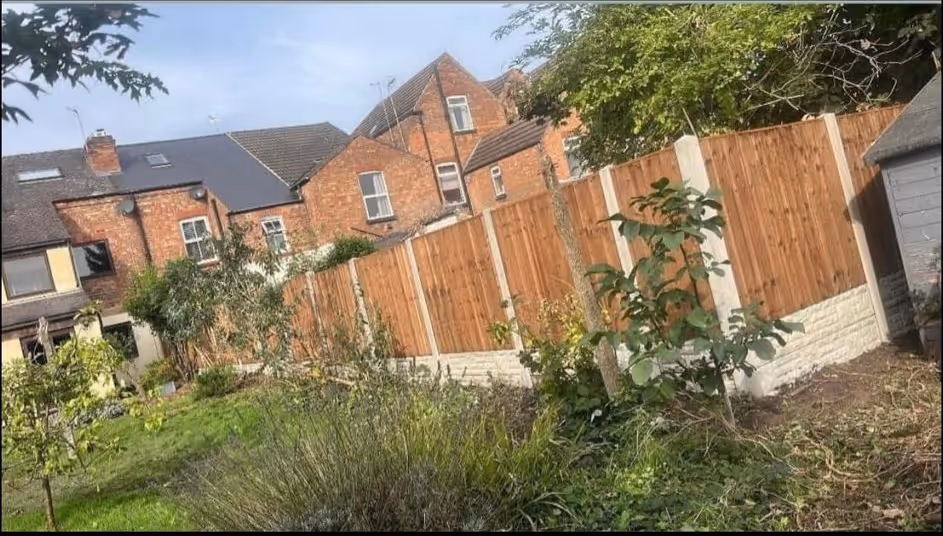 Wooden fence installation in Nottingham by KAB Best Fencing
