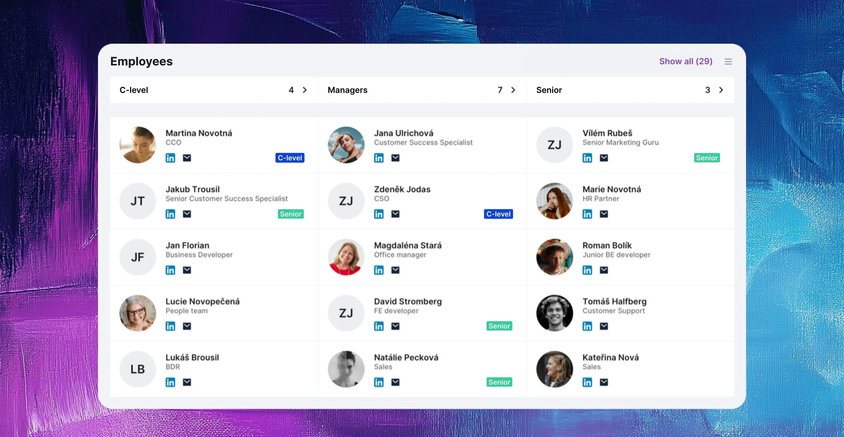 Saleskit is integrated with LinkedIn, allowing to filter companies by job positions and easily find the right person to reach out to.