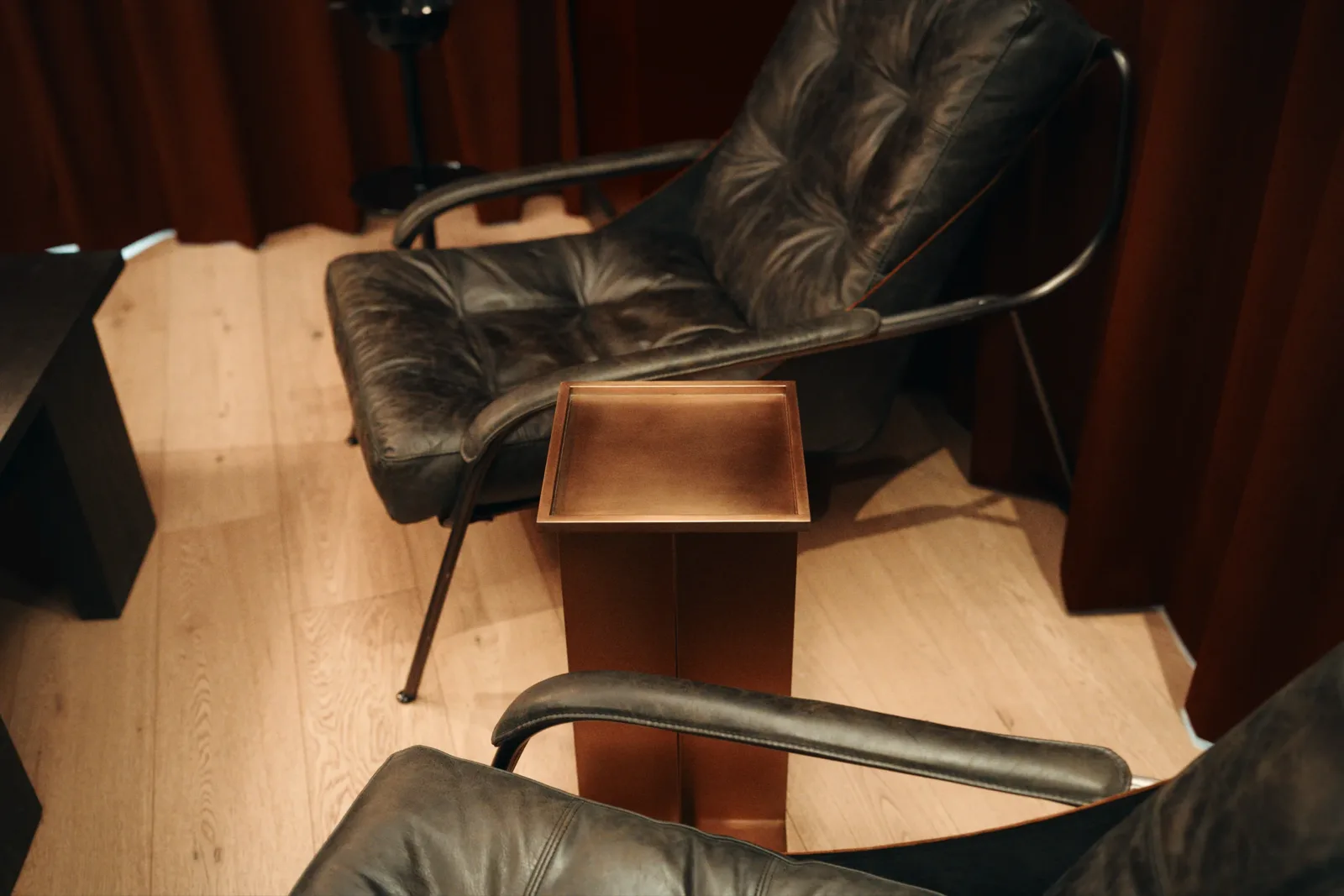 The private lounge awaiting members