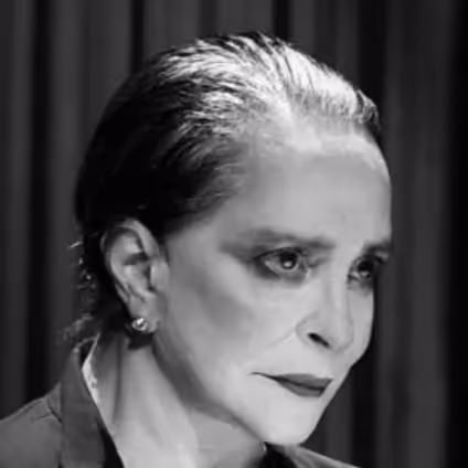 Portrait for Festival dei Due Mondi: Intense black and white profile of performer
