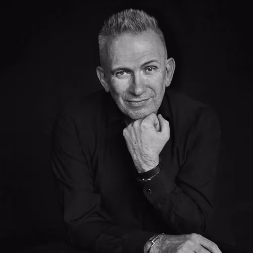 Portrait for Festival dei Due Mondi with contemplative black and white styling