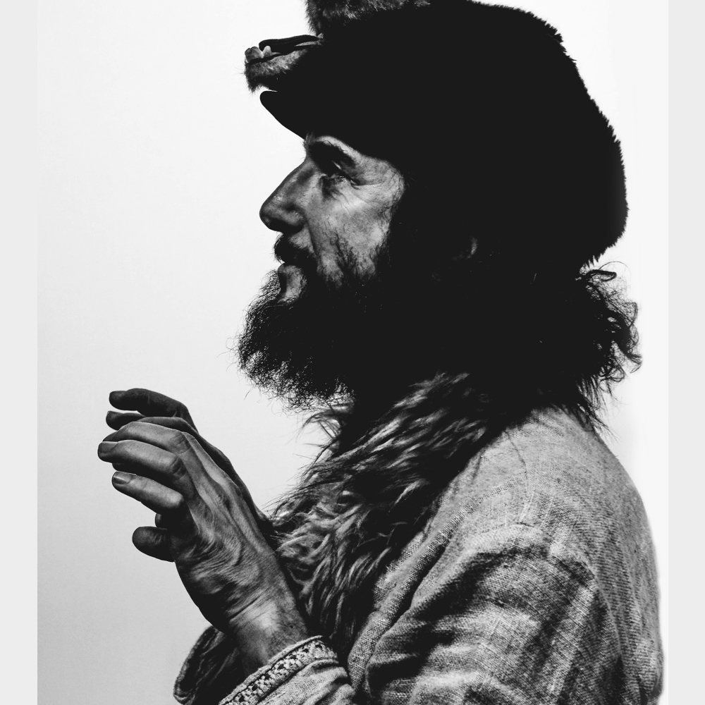 Portrait for Festival dei Due Mondi: Expressive side profile of bearded man