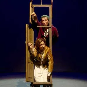 Tre artisti in una cornice scenica al Festival di Spoleto