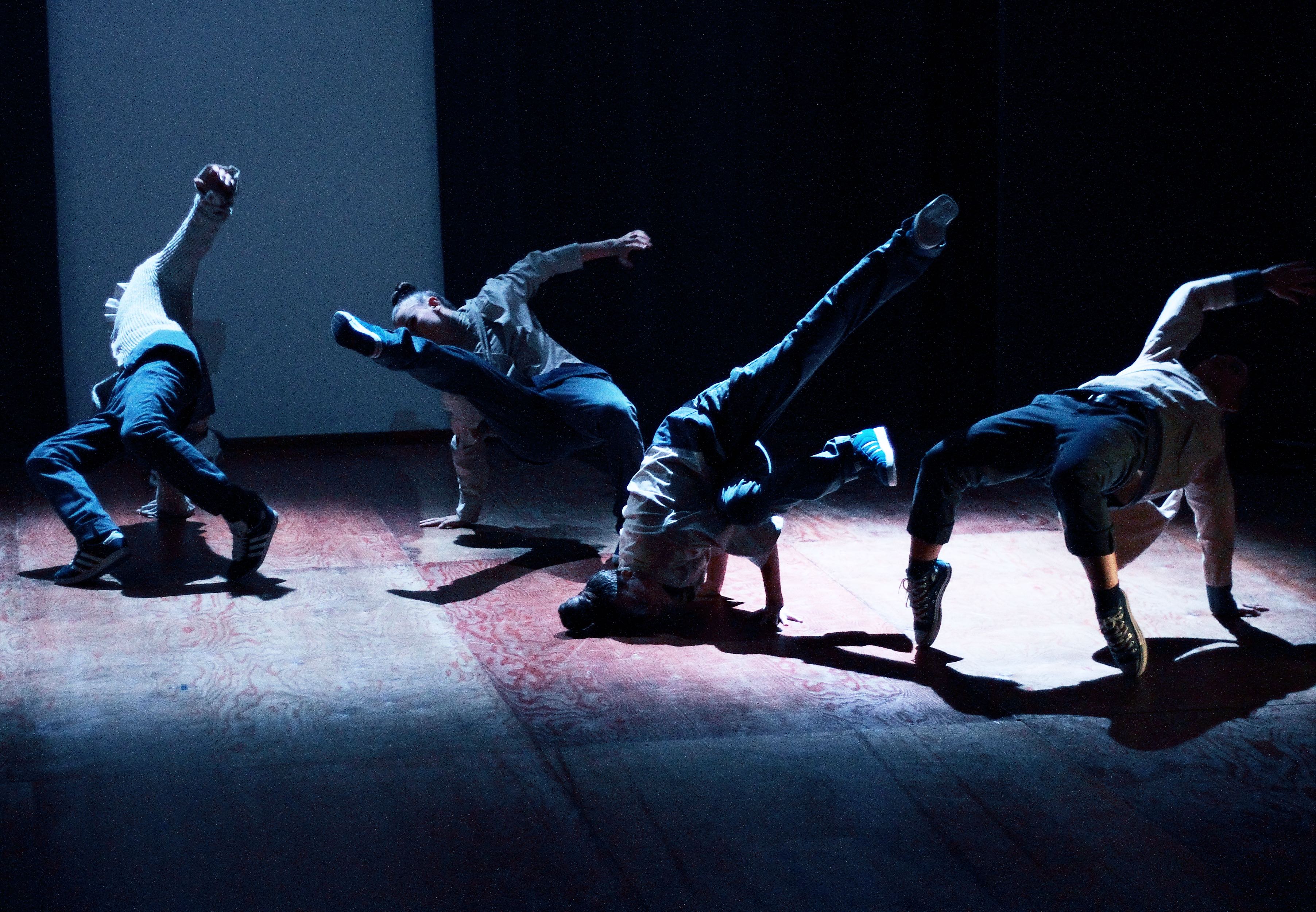 Festival di Spoleto dancers performing dynamic contemporary dance performance