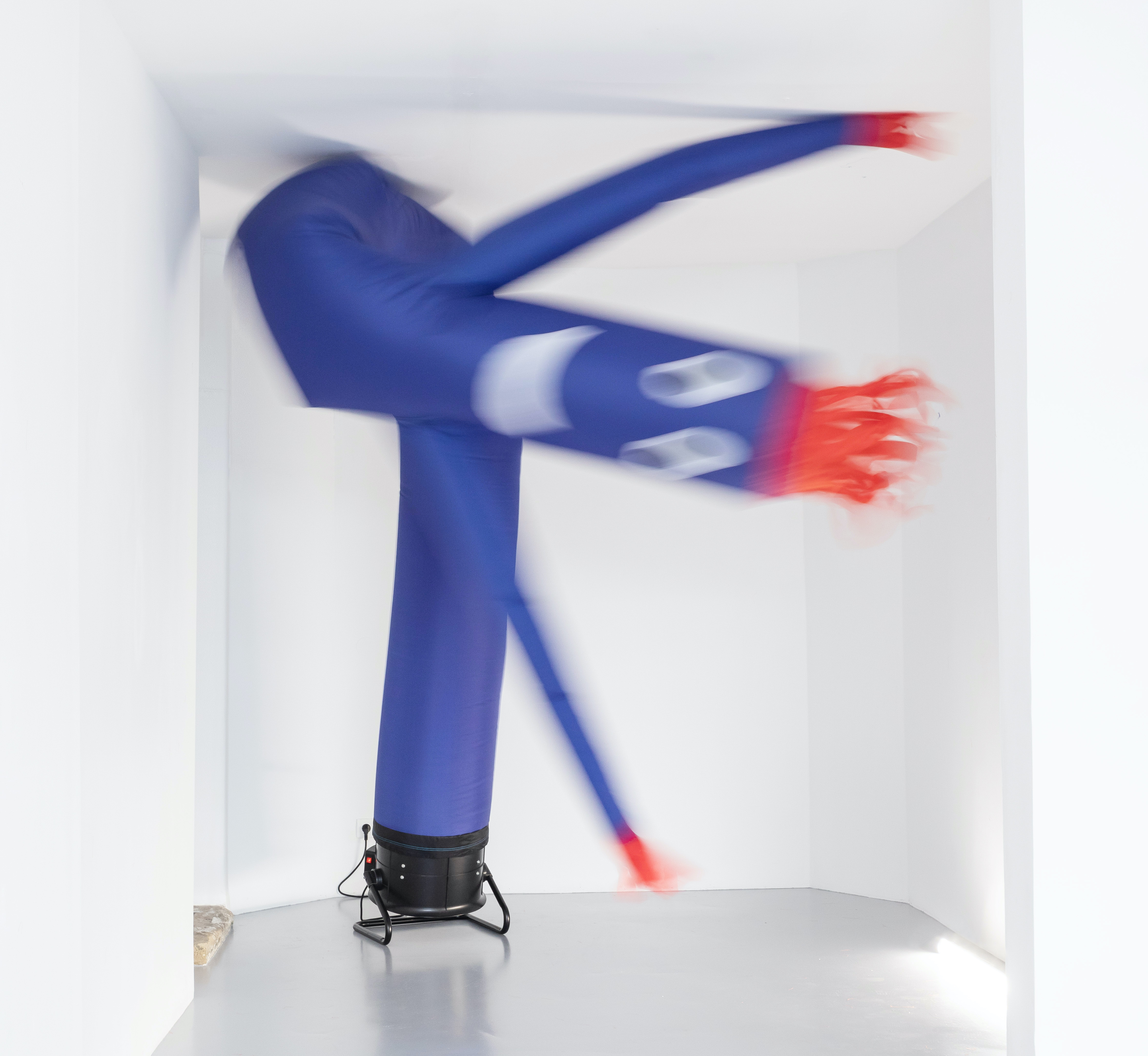 Festival di Spoleto art installation with blurred blue performance sculpture