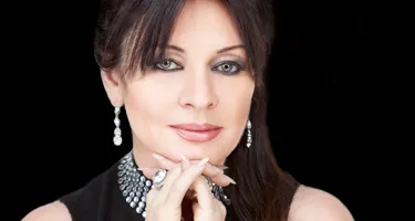 Elegant woman with Festival di Spoleto promotional portrait