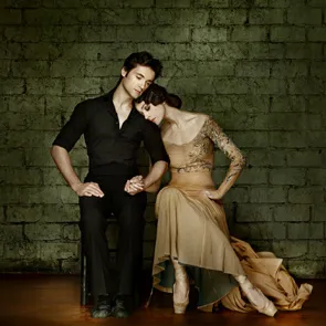 Sponsoring event at Festival di Spoleto: Elegant couple posing dramatically against brick wall