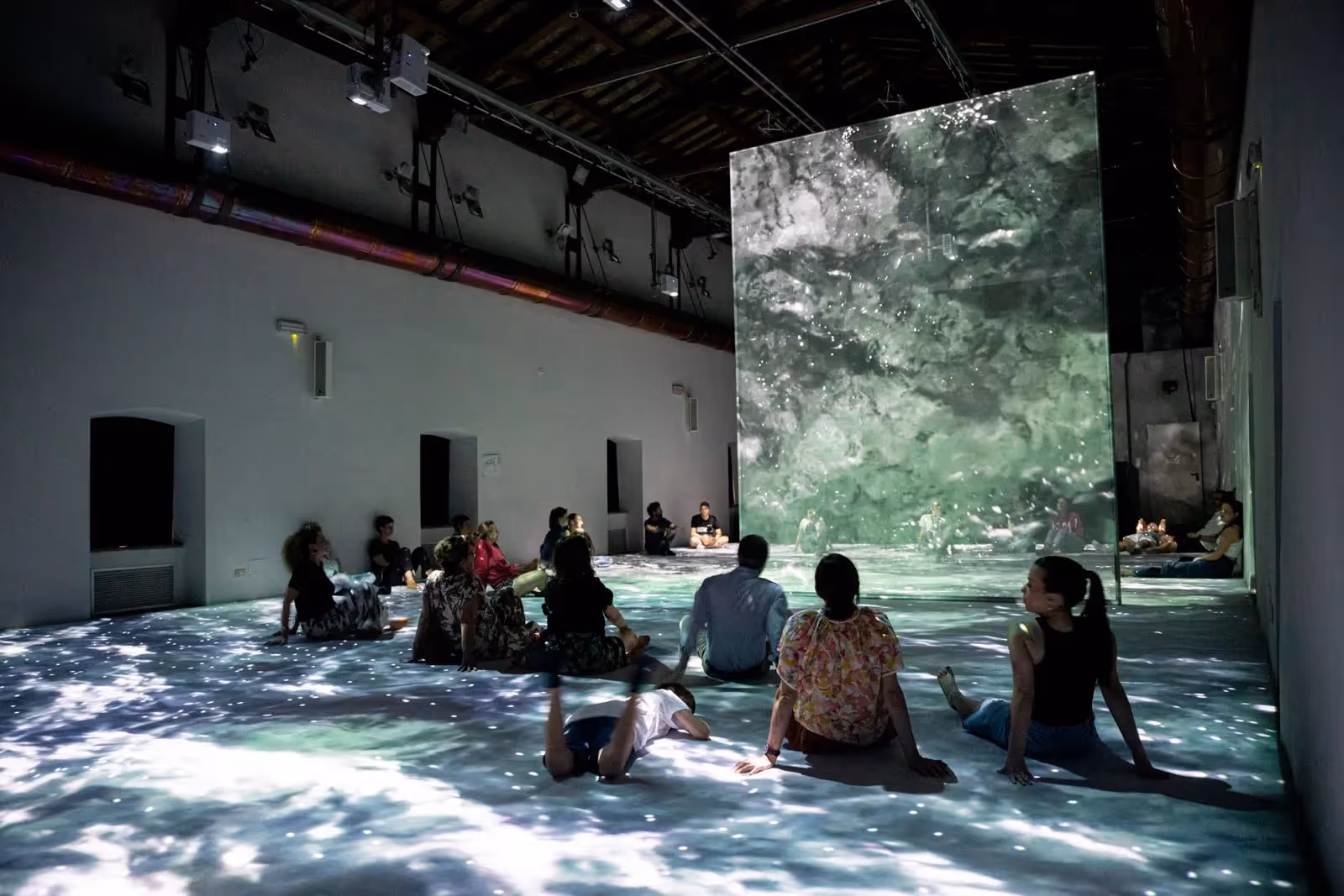 Last Minute, the journey in the space of an instant: to Spoleto the new immersive experience between digital, music and dance