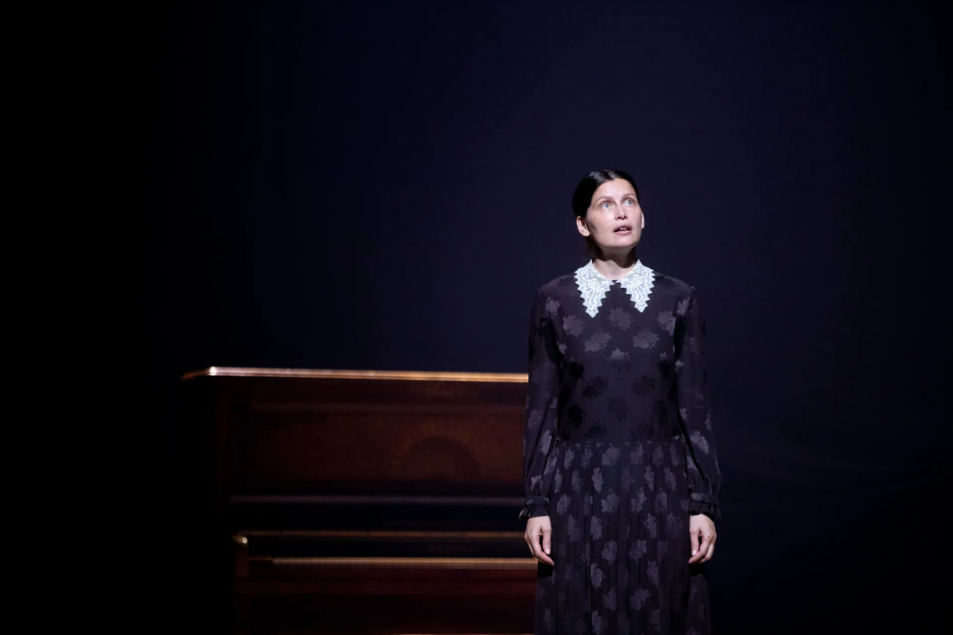 Performance at Festival di Spoleto featuring actress in dark dress