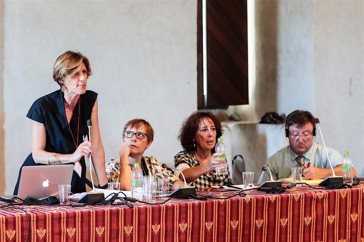 Conferenza stampa del Festival di Spoleto con quattro partecipanti al tavolo