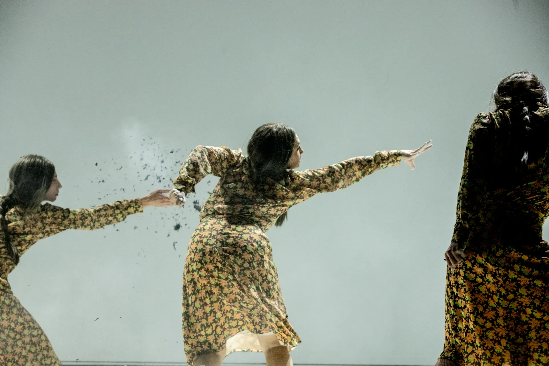 Danzatrici in movimento al Festival di Spoleto, arte e creatività