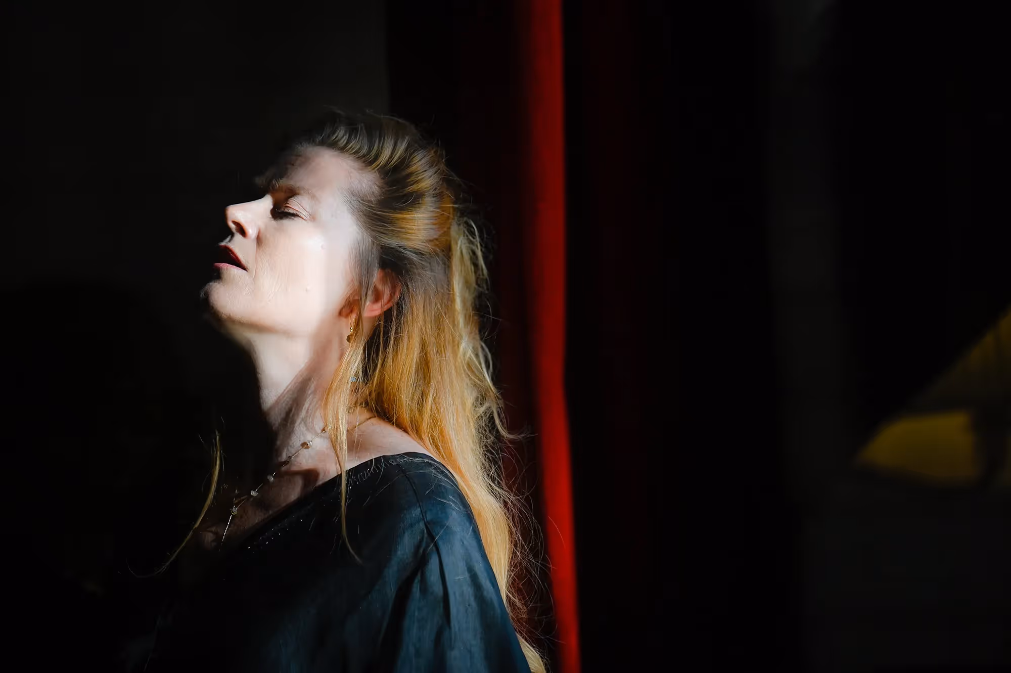 Dramatic performer at Festival di Spoleto with intense emotional expression
