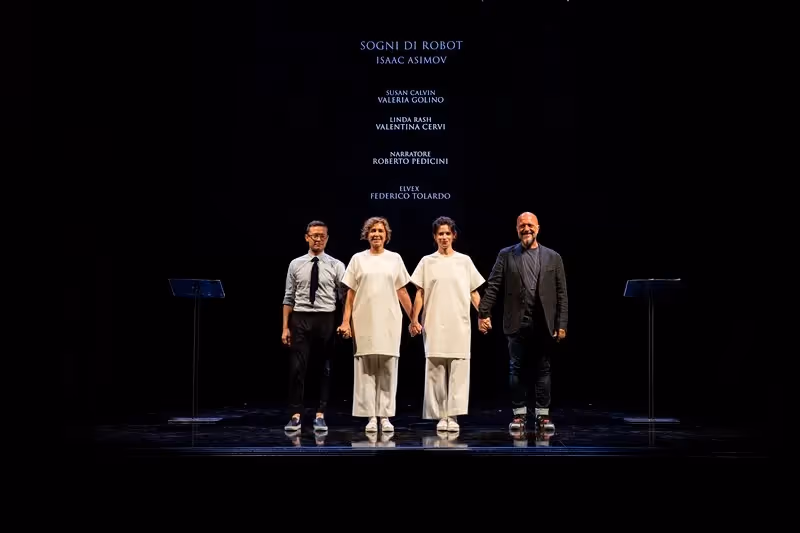 Sogni di Robot performance at Festival di Spoleto with four actors on stage