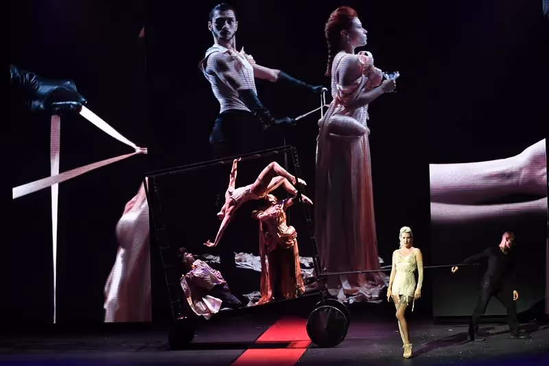 Avant-garde performance at Festival di Spoleto with dramatic stage design and performers