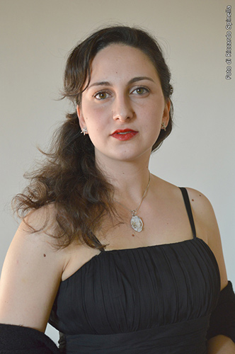 Portrait of a woman in black dress representing Festival di Spoleto