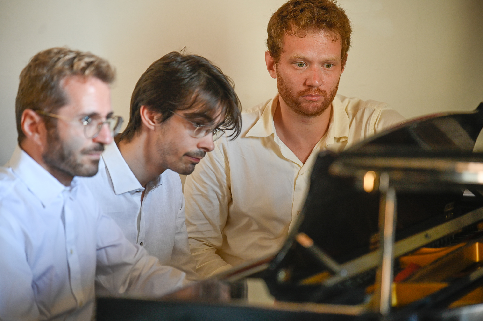Musicians collaborating during Festival di Spoleto rehearsal session