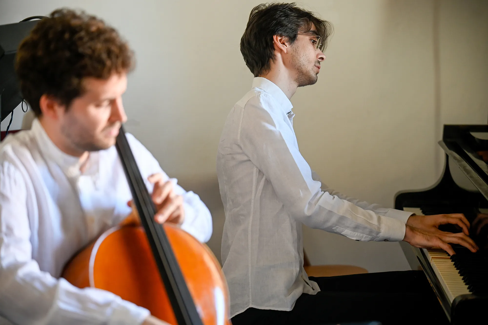 Duo musicale al Festival di Spoleto, violoncello e pianoforte in prove