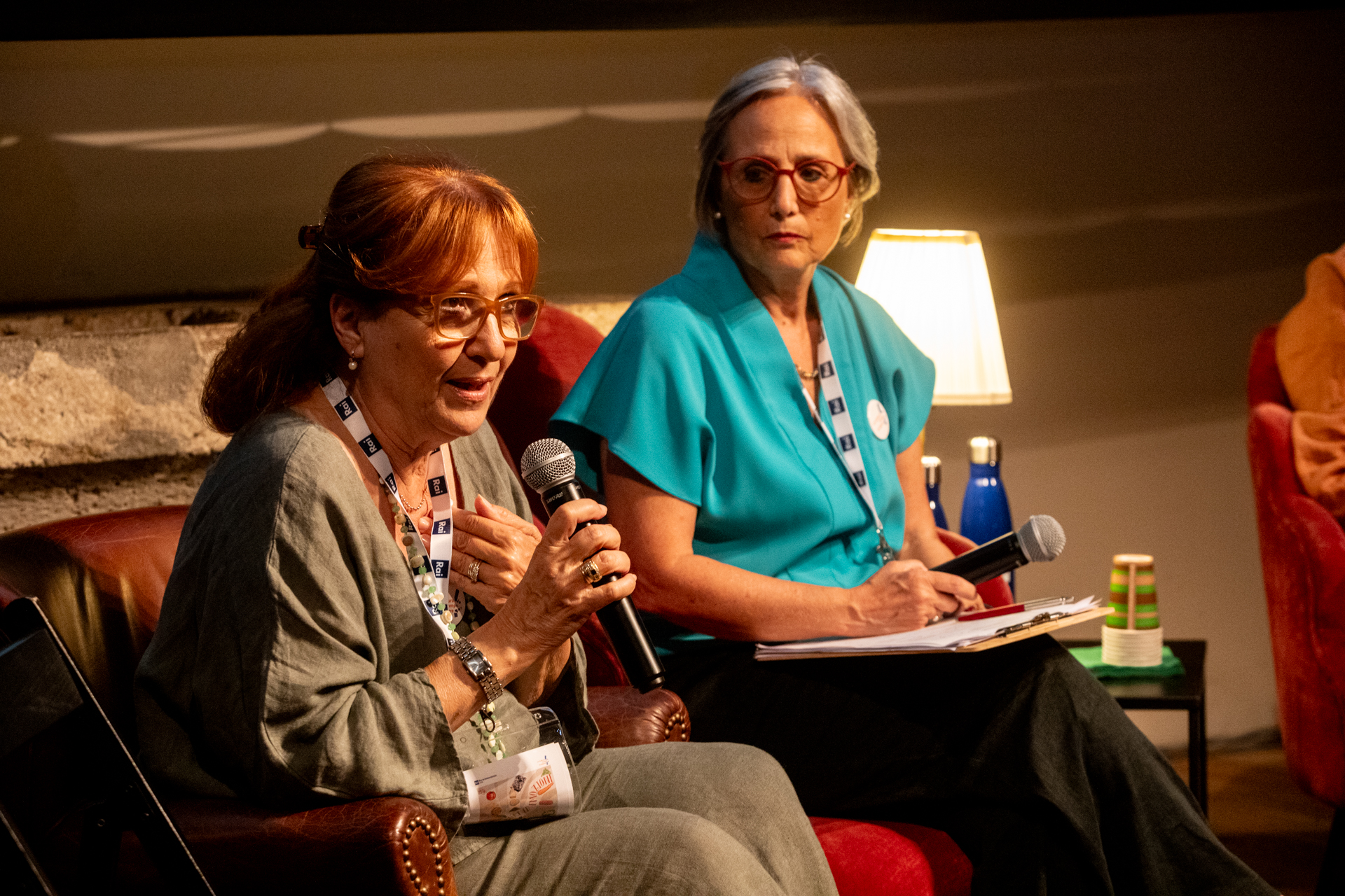 Two women speaking at the Festival di Spoleto event panel discussion