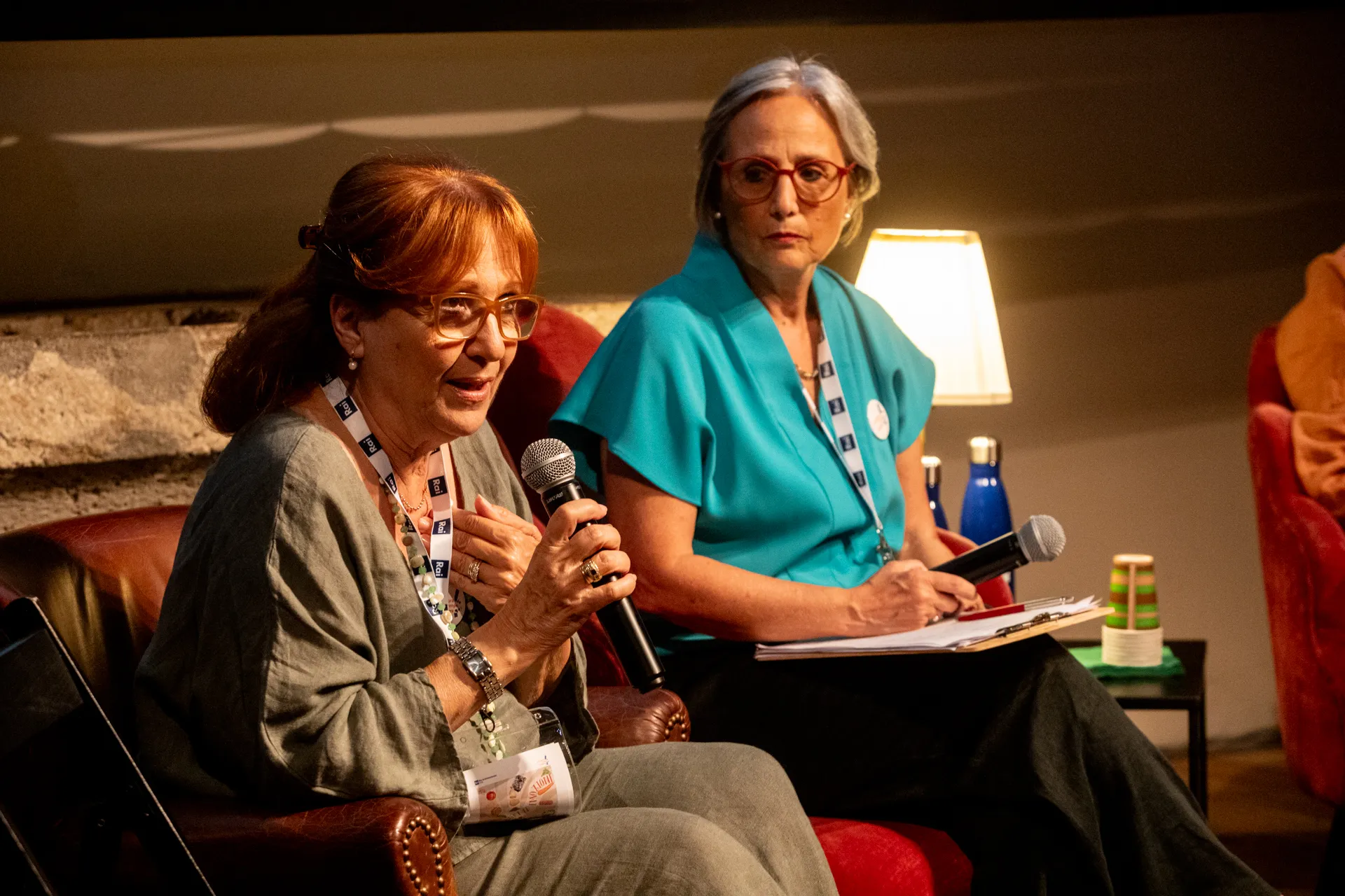 Two women speaking at the Festival di Spoleto event panel discussion