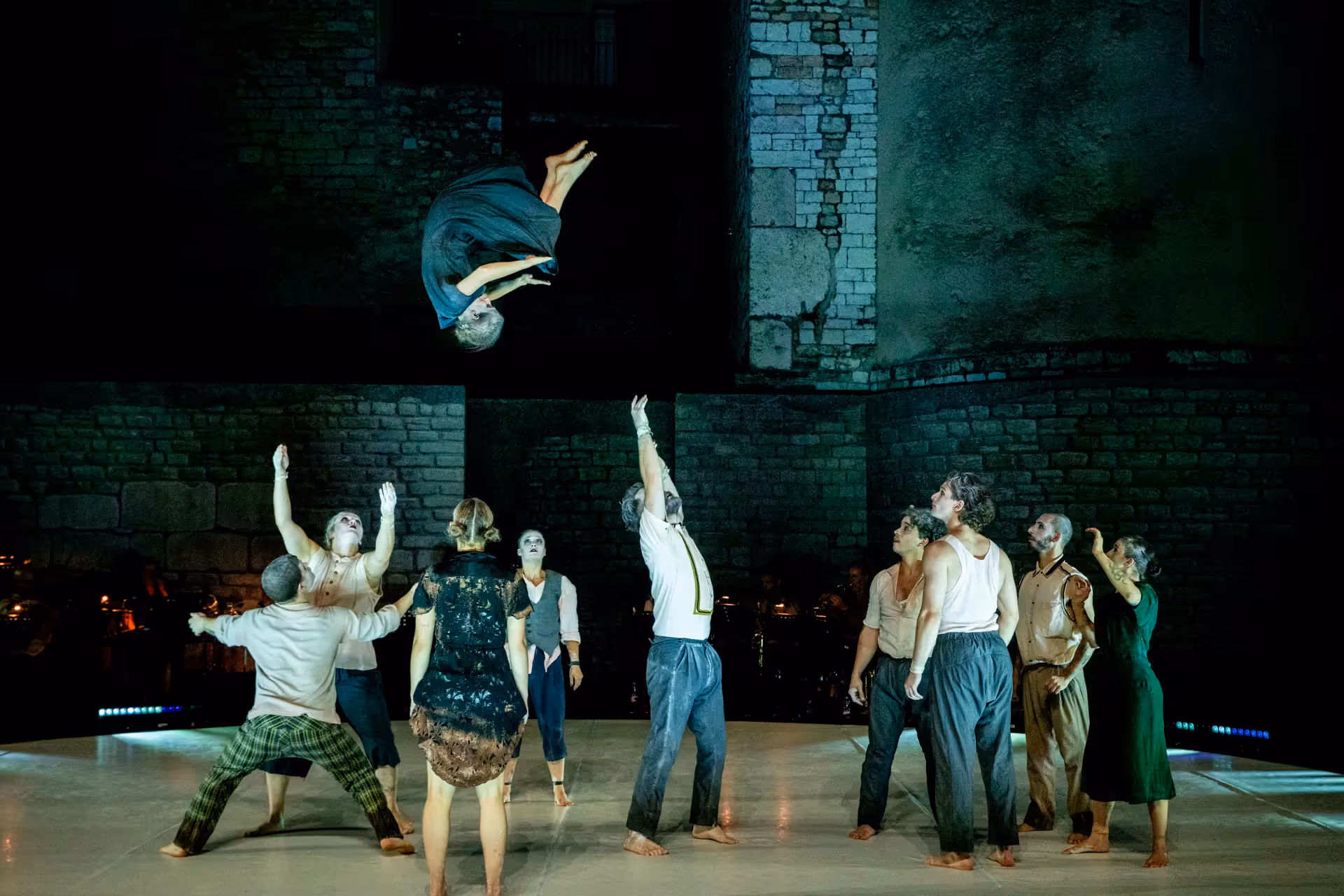 Festival di Spoleto dance performance with dramatic aerial acrobatics