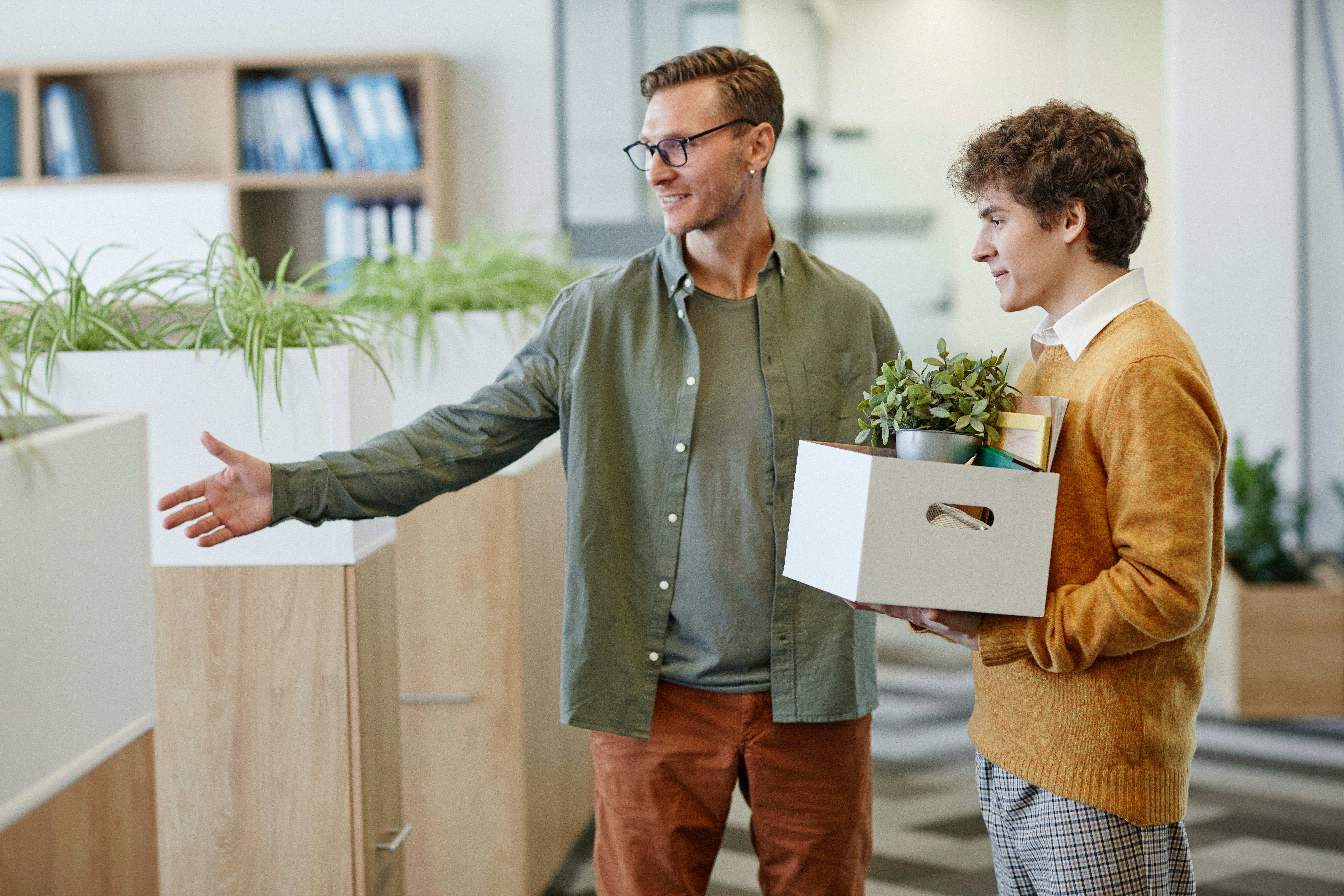 How AI Assistants Improve Employee Onboarding  