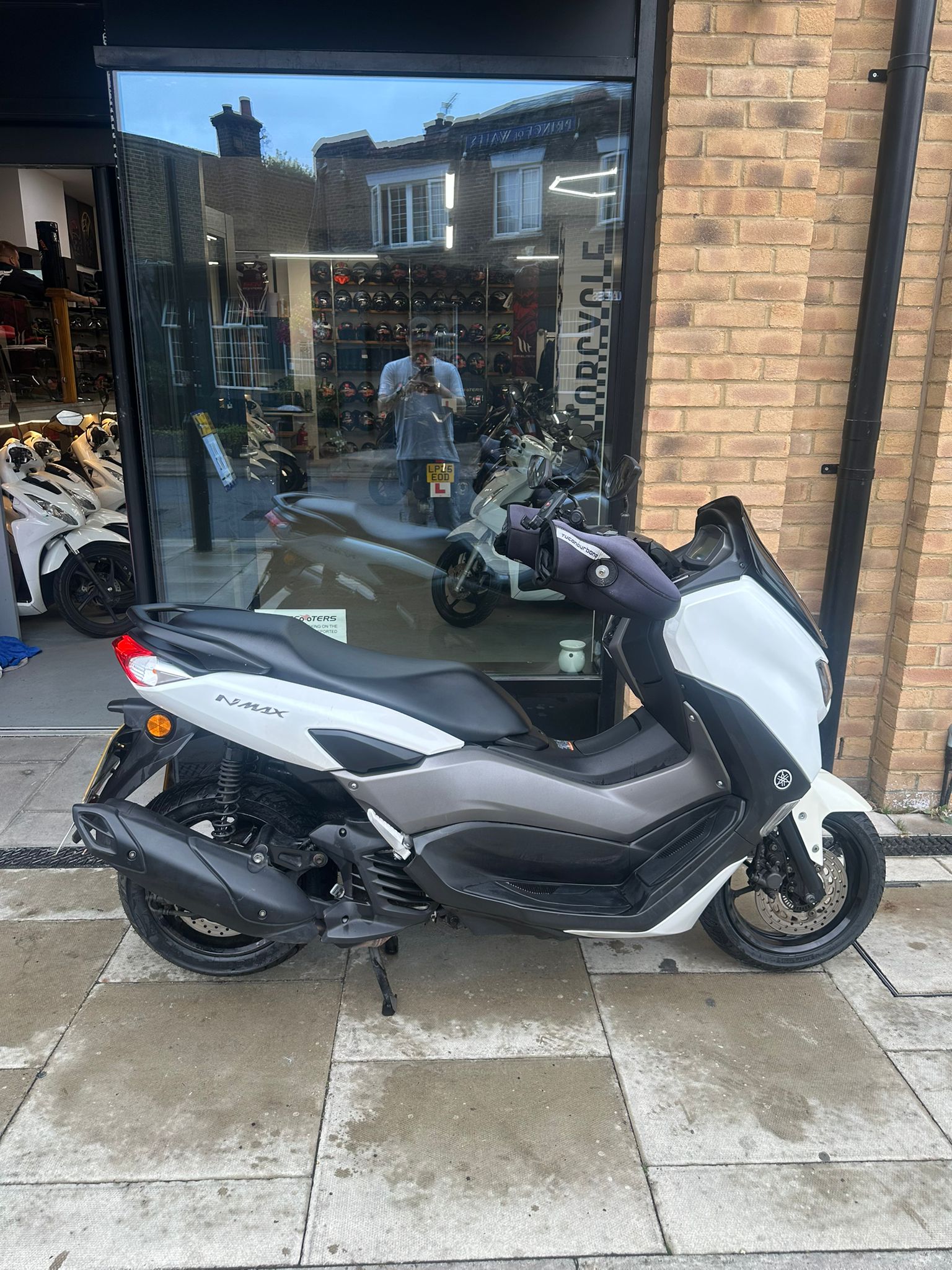 2024 YAMAHA NMAX (NLA)