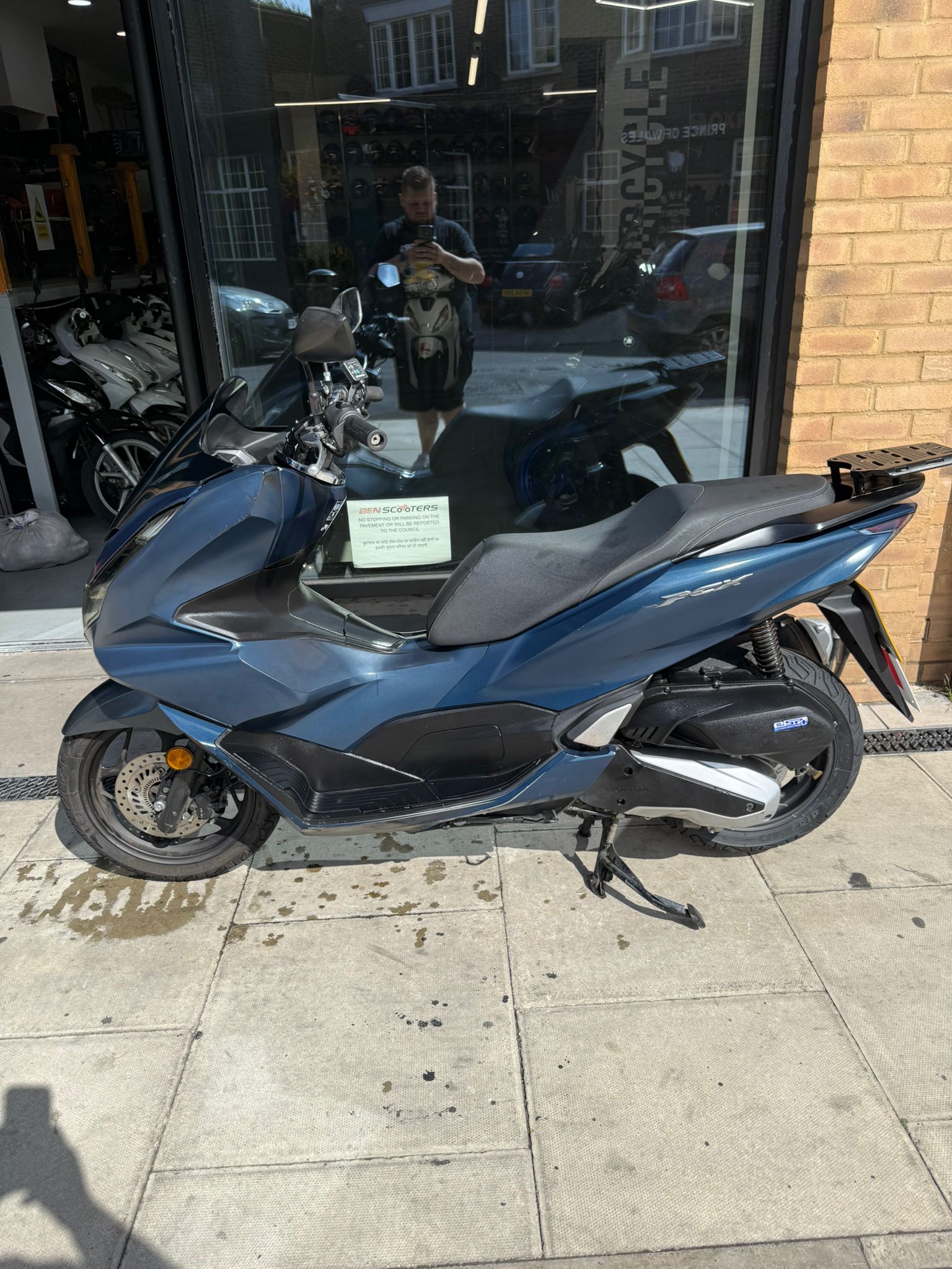 2023 HONDA PCX (CWW)
