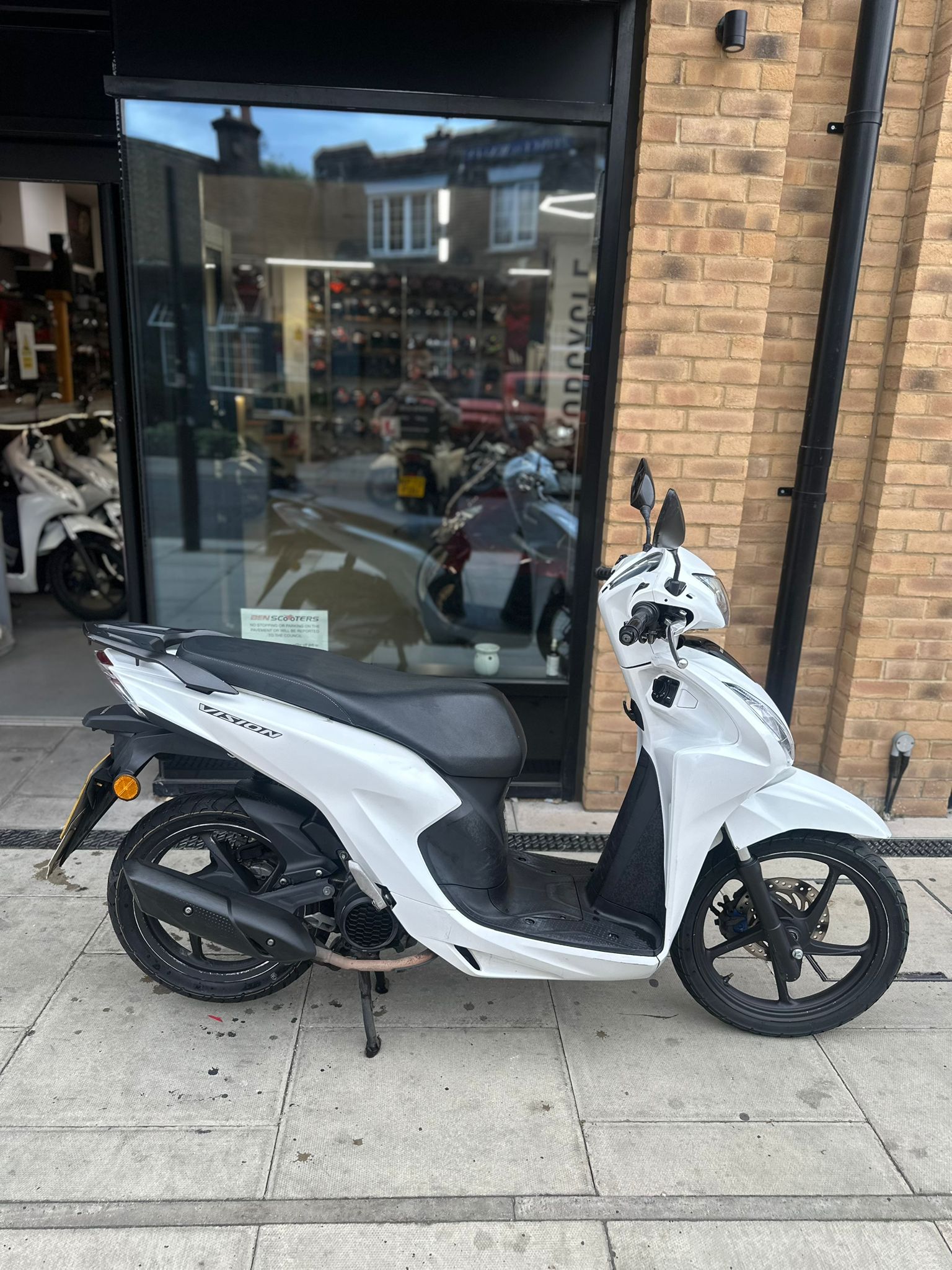 2022 HONDA VISION (LCV)