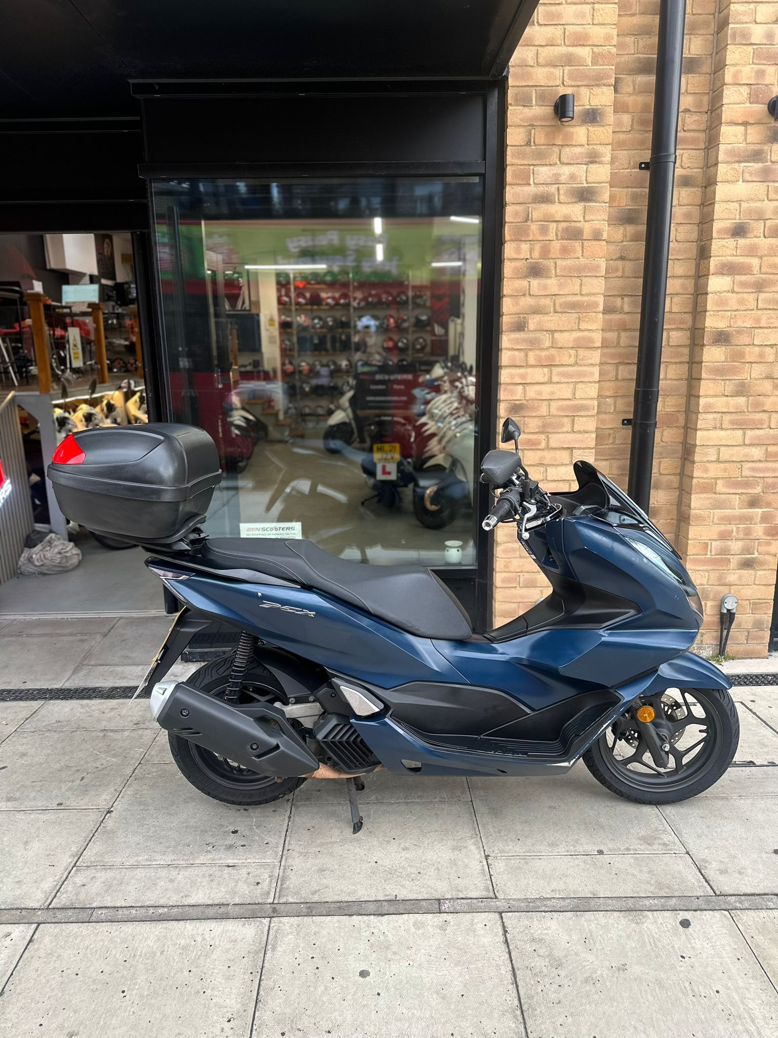 2023 HONDA PCX (LHK)
