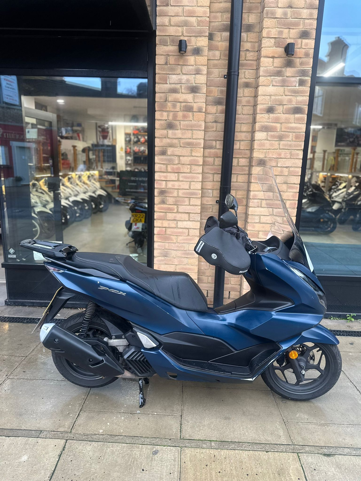 2023 HONDA PCX  (LHK)                    