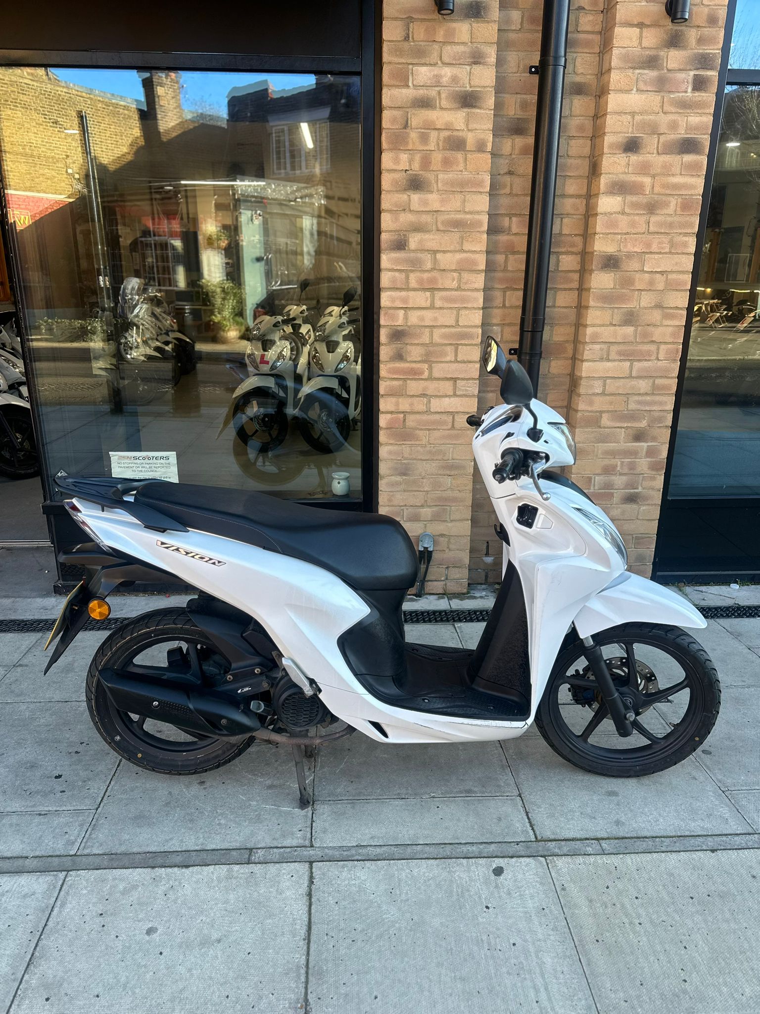 2024 HONDA VISION (GVE)                                     