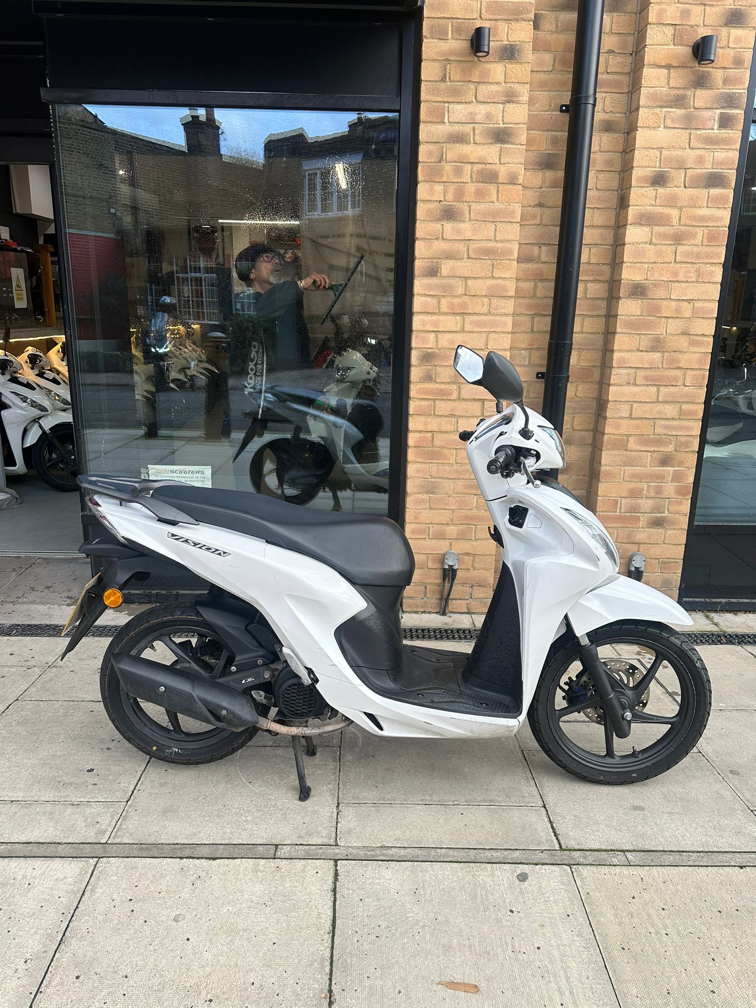 2024 HONDA VISION (LZU)                                         