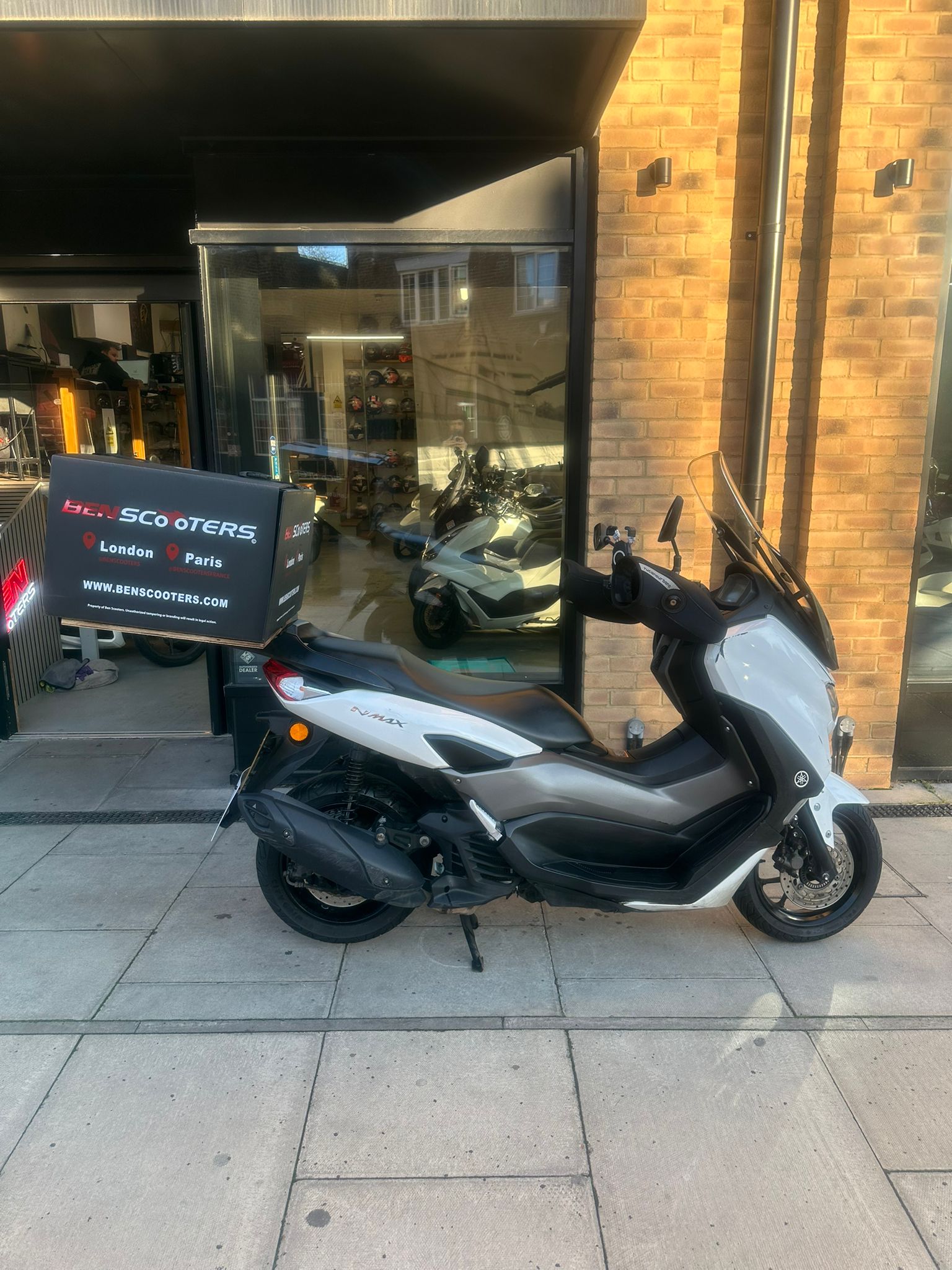 2024 YAMAHA NMAX (ZSP)      