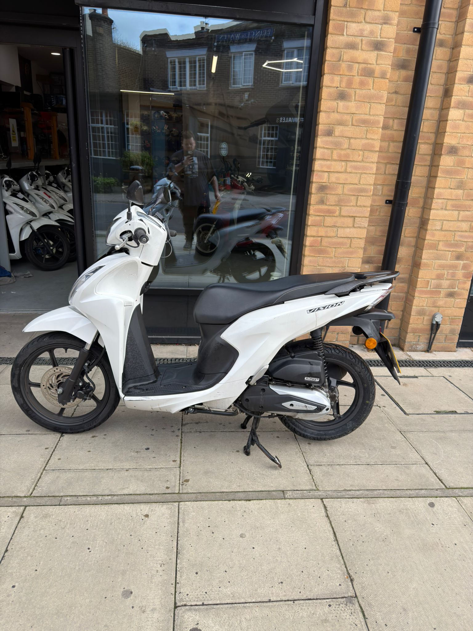 2023 HONDA VISION (XJG)                                                          