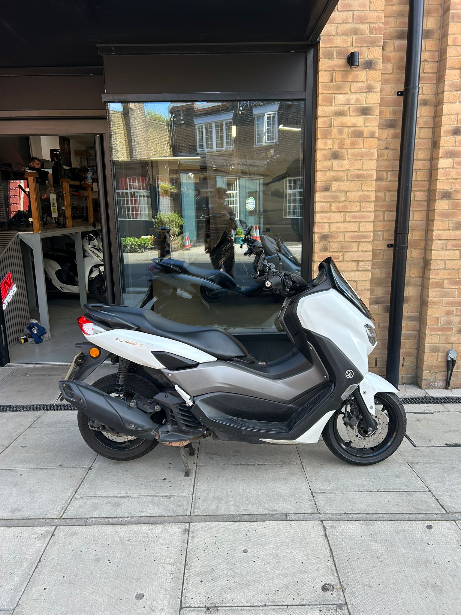 2024 YAMAHA NMAX (NLA)