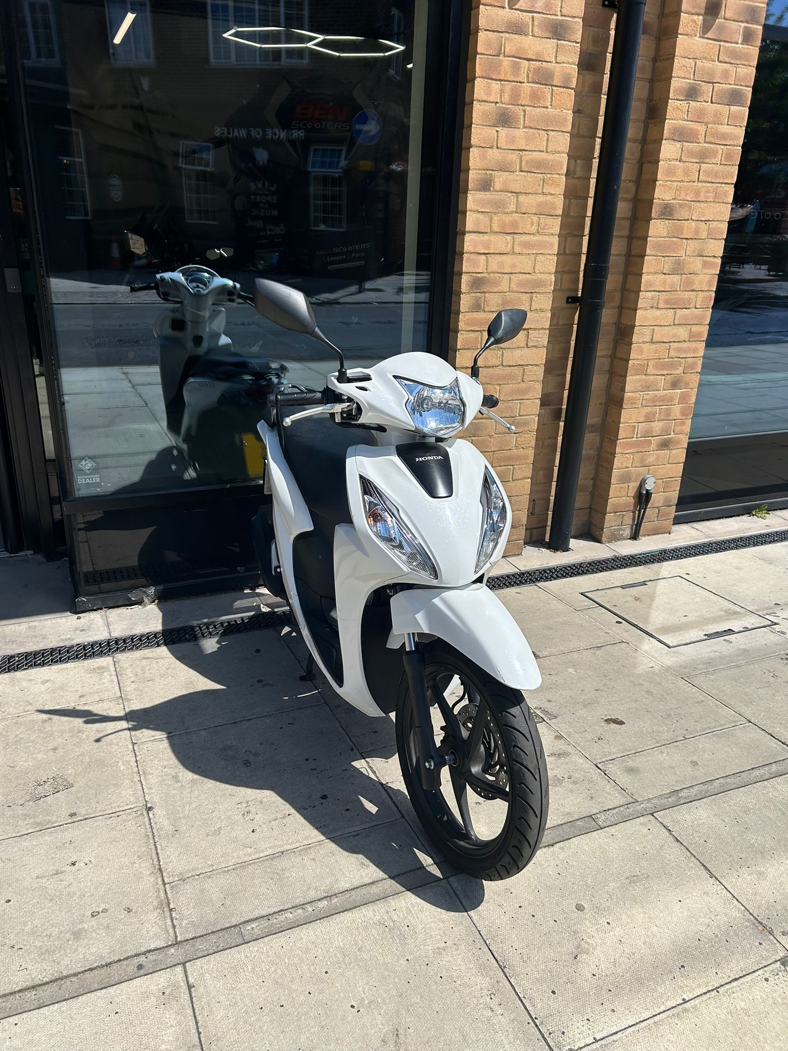 2024 HONDA VISION (WWP)