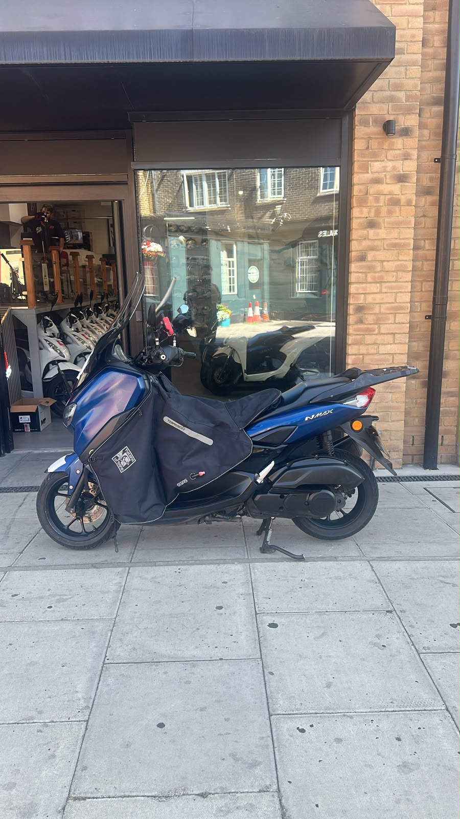 2021 YAMAHA NMAX (OKA)