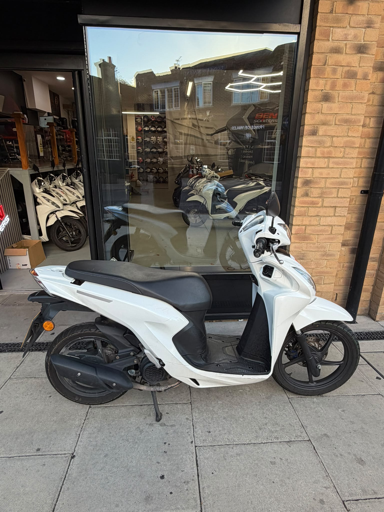 HONDA VISION 2024 (OYT)