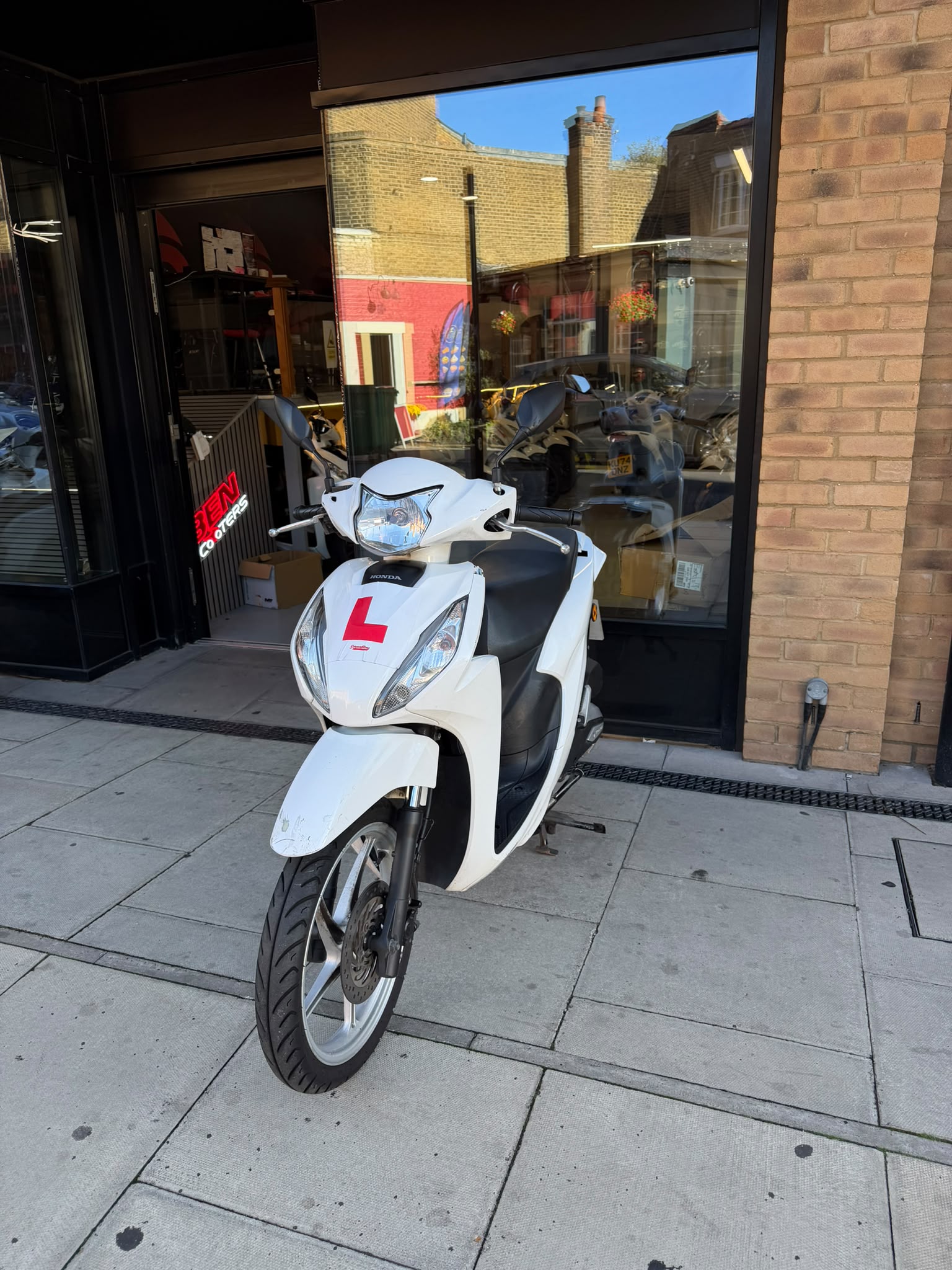 HONDA VISION 2024 (OZB)