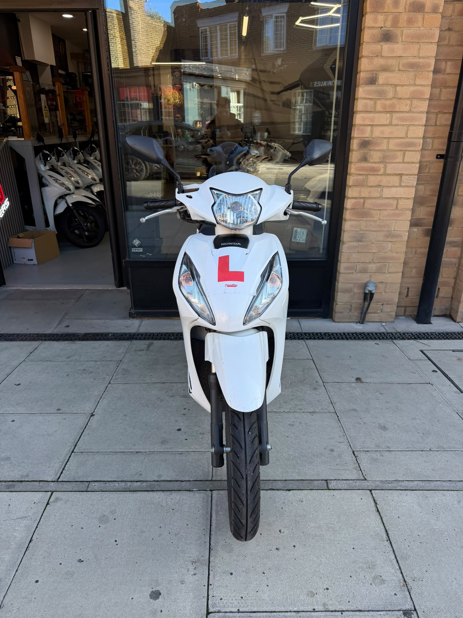 HONDA VISION 2024 (ONZ)