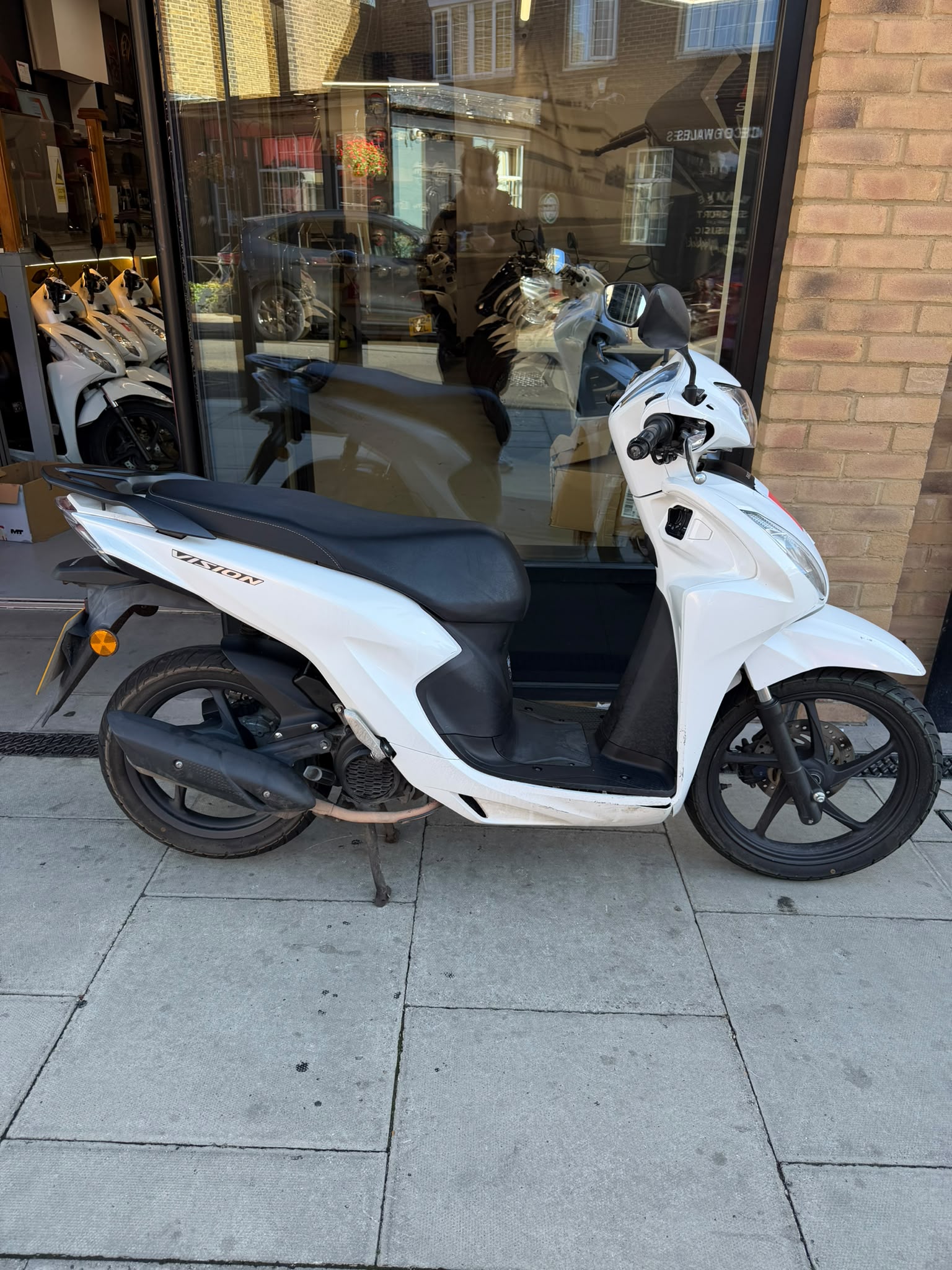 HONDA VISION 2024 (ONZ)
