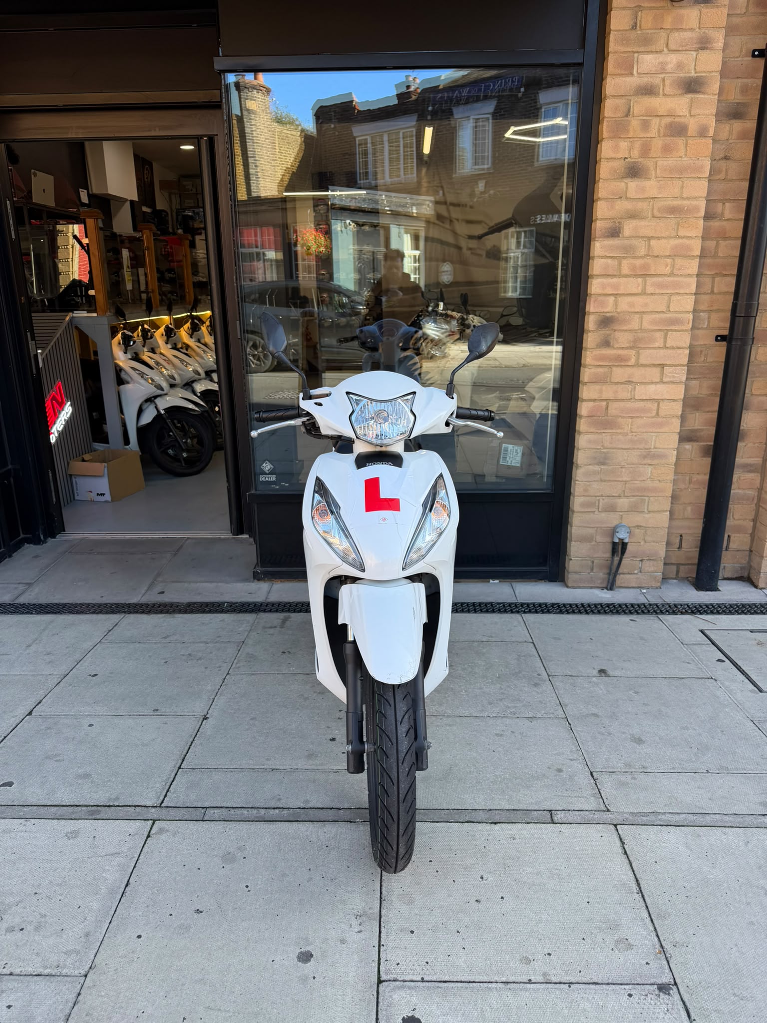 HONDA VISION 2024 (UZL)