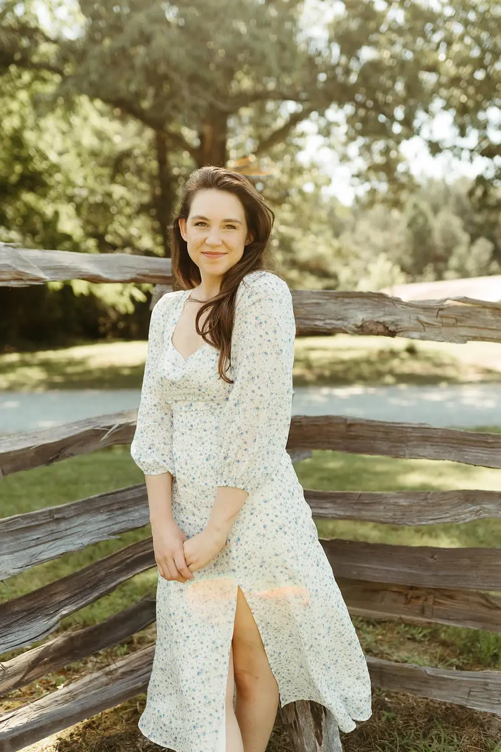 Bookkeeper for entrepreneurs and small business owners, Taylor, of Coyne Bookkeeping sharing how she started her people-first bookkeeping business.