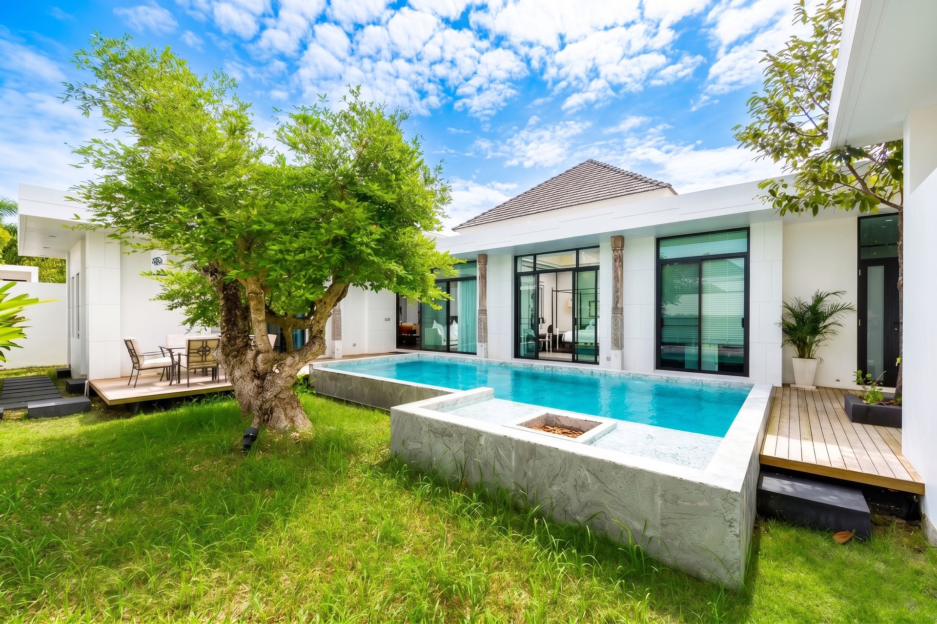 Luxury pool villa in Thailand