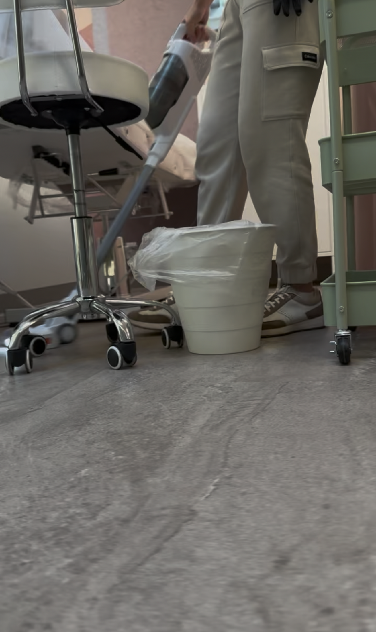 Floors cleaning Brooklyn Downtown by RabbitCleans