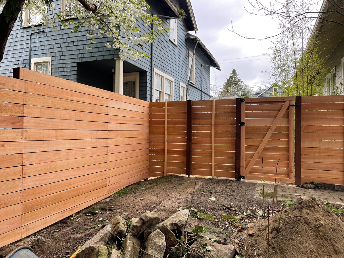 Horizontal Wood Fence Gallery (5)