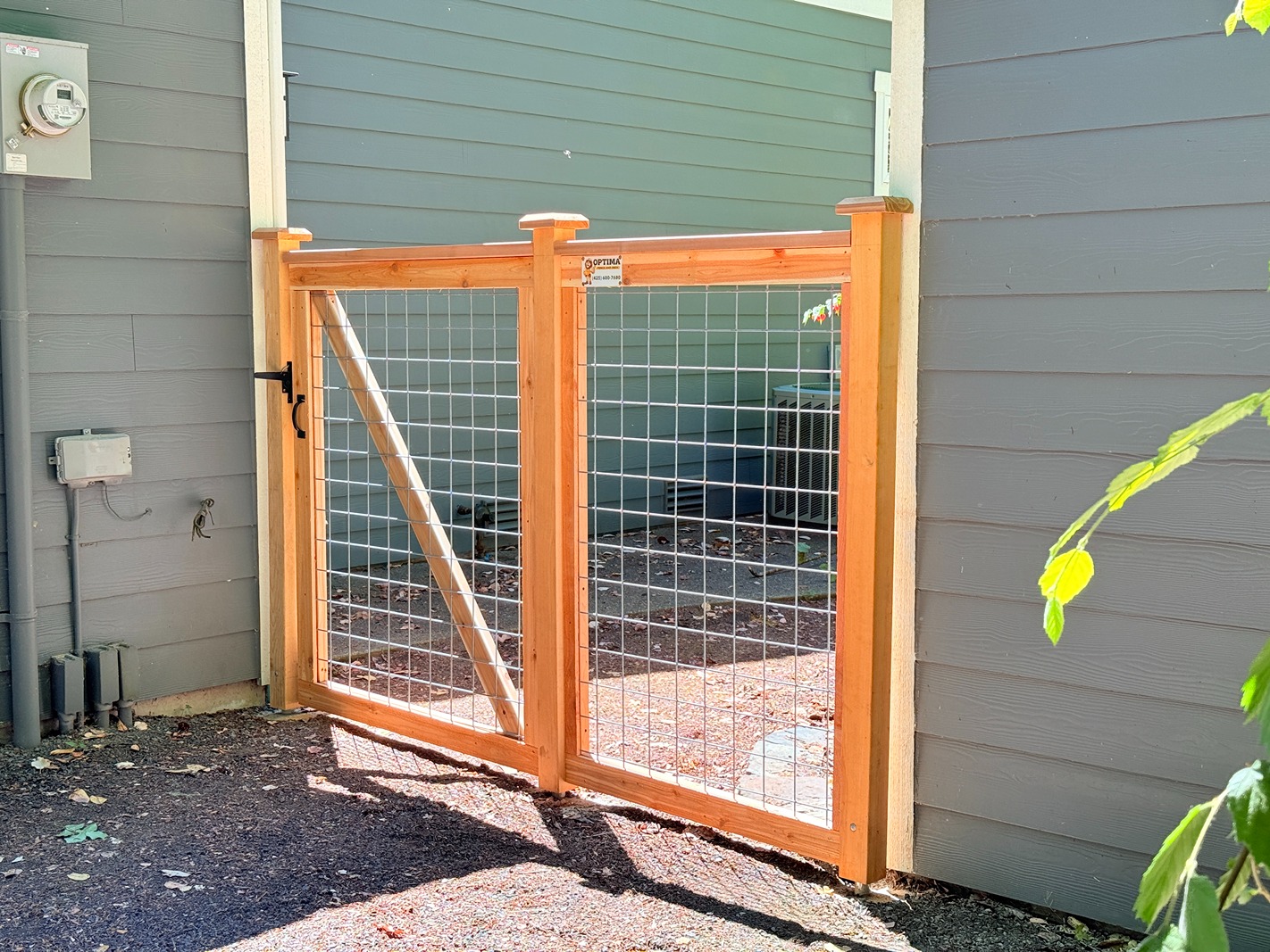 Hog Wire Fences - Optima Fence and Deck - Gallery